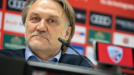 Ingolstadts Geschäftsführer Dietmar Beiersdorfer wünscht sich geimpfte Spieler.