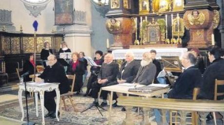 Viel Applaus gab es für die Mitwirkenden des Passionssingens in der Wallfahrtskirche Maria Birnbaum im vergangenen Jahr. Am Sonntag sollen die Besucher wieder in das Passionsgeschehen hineingezogen werden.  