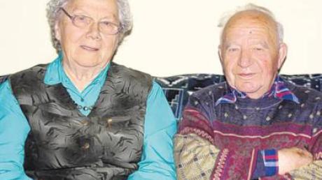 Georg Zimmermann aus Kühbach feierte seinen 85. Geburtstag. Links im Bild seine Frau Elisabeth.  