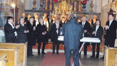 Der noch junge Gospelchor unter Leitung von Hubert Schlecht verspricht noch viele Auftritte mit modernem Liedgut. 