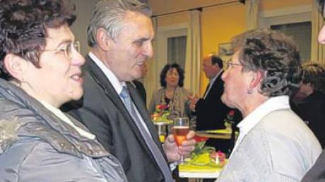 Bürgermeister Martin Echter und seine Frau Theresia begrüßten jeden Gast auf dem Neujahrsempfang in Sielenbach persönlich.