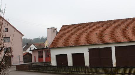 Am Kasimir-Anwesen in Todtenweis soll das neue Feuerwehrhaus entstehen. Das beschloss der Gemeinderat.  