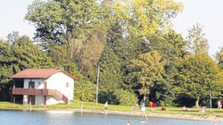 Weniger Geld als erhofft, erhält das BRK für den Betrieb der Wasserrettungsstation am Radersdorfer Baggersee. Begründung: Es kommen mehr auswärtige Badegäste. 