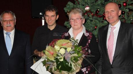 Ehrung bei der Firma Zenker: (von links) Horst Riedl, Christian Spengler (25 Jahre), Irmgard Schäfer (25 Jahre) und Alexander Fackelmann. 