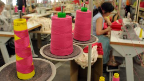 Das Textilunternehmen "Manomama" will gemeinsam mit Bioland neue Öko-Standards in der Branche setzen.