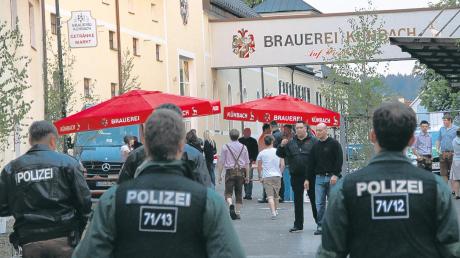 Die Polizei zeigte eine starke Präsenz auf dem Kühbacher Brauereifest, und diese Strategie zeigte Erfolg: Was Schlägereien betrifft, handelte es sich trotz eines Rekordausschanks um ein ungewöhnlich ruhiges Fest. 