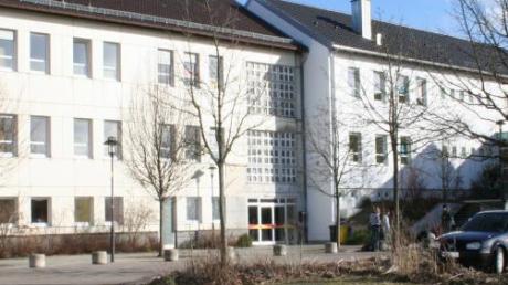 Das Dach der Hollenbacher Schule ist laut bestandsanalyse für eine Solaranlage gut geeignet.