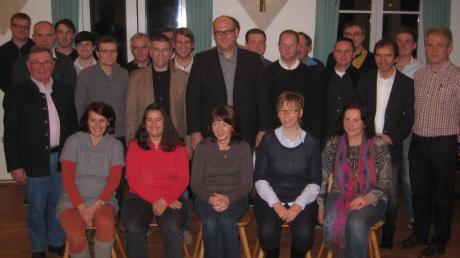 Diese Kandidaten bewerben sich bei der Kommunalwahl um einen Platz im Hollenbacher Gemeinderat. Im Amt wären sie ab dem 1. Mai 2014.