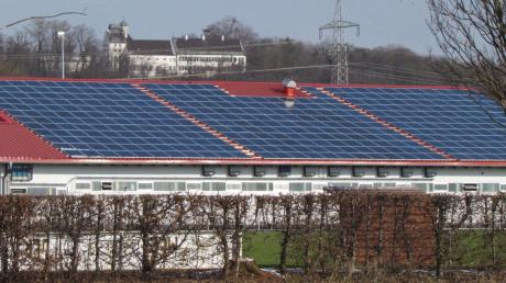Eine gute und zumindest bis heute lukrative Entscheidung beim TSV Rehling war die Investition in die Photovoltaikanlage auf dem Sportheimdach. 

