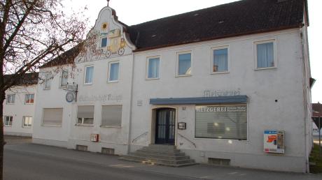Die Gemeinde Schiltberg hat den Gasthof Kaupp gekauft und will ihn umbauen und als Bürgerhaus nutzen. 
