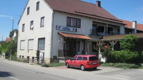 In einer ehemaligen Pizzeria in Hollenbach sind die Asylbewerber untergekommen.  