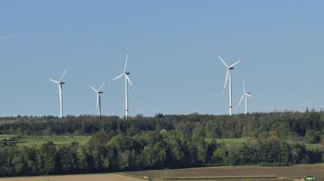 Windräder Windpark Zöschingen aus Richtung Ballhausen