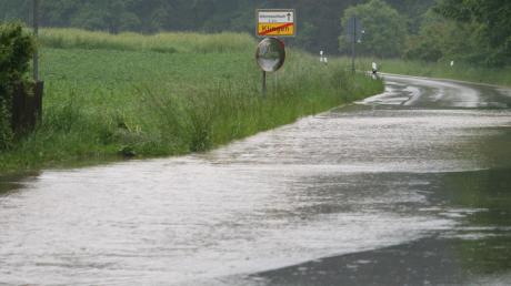 Hochwassergefahr durch kleinere Gewässer oder Starkregen war ein wichtiges Thema bei der Bürgerversammlung in Aichach. Bürgermeister Klaus Habermann berichtete unter anderem von einem Problem im Stadtteil Klingen (Bild). 
