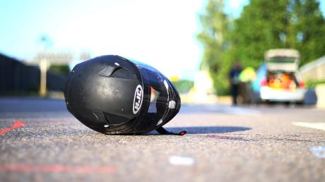 Eine Motorradfahrerin ist am Samstag auf der Südostspange in Schwabmünchen schwer verletzt worden.