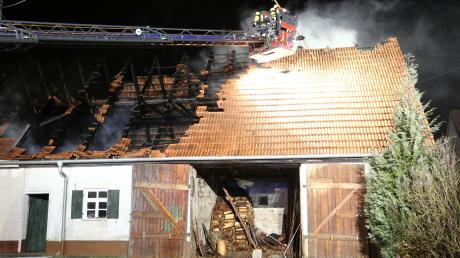Brand in Unterbernbach: Menschen befanden sich nicht im Gebäude, es sollte gerade umgebaut werden.
