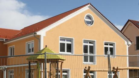 Am Kinderhaus in Sielenbach soll es mehr Parkplätze geben.  	