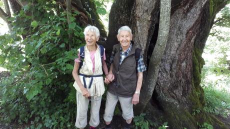 Wandern hält jung. Renate und Gerold Kickmeier sind der Beweis dafür. Sie nehmen häufig an den Aktivitäten der Seniorenwandergruppe der Alpenvereinssektion Ammersee teil.