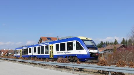 Vom Ausbau der Werdenfelsbahn würde auch der Ammerseeraum profitieren – vorausgesetzt, die Strecke von Weilheim nach Geltendorf wird elektrifiziert.  
