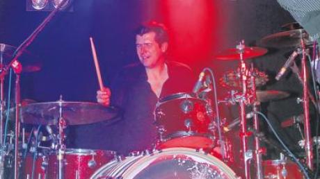 Schlagzeuger Michael Nigg sitzt auch im Vorstand des TSV Ustersbach.