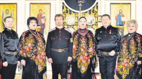 Die Folklore-Kosakengruppe des Philharmonischen Chors aus Gomel (Weißrussland) plant im Mai eine umfangreiche Konzertreise durch den Landkreis und ganz Schwaben. 