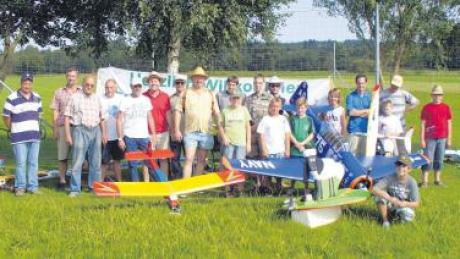 Die Welt des Modellflugsports zeigt der Modellflugverein Stauden alljährlich den Kindern im Ferienprogramm. 