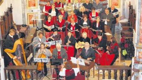 „Lobsinget und preiset den Herrn“ war das Thema des Kirchenkonzertes mit dem Volksmusikkreis Laudate Dominum in Diedorf.  
