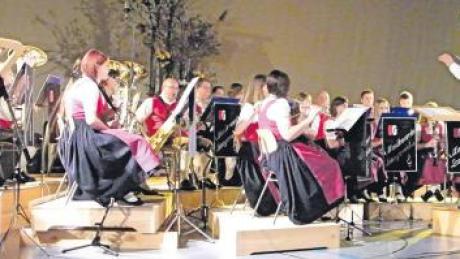 Von klassisch bis modern beschwingt reichte des Repertoire des Musikvereins Langweid beim diesjährigen Herbstkonzert. 