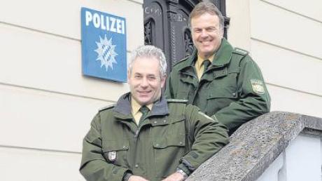 Die Leiter der Polizei Zusmarshausen: Polizeihauptkommissar Bernhard Heimann (links) und sein Stellvertreter Gerhard Fendt.  