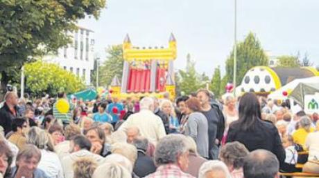 Wie 2011 in der Römerstraße soll es heuer beim Sommerfest wieder hoch hergehen. 