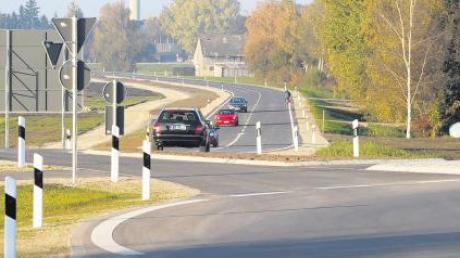 Trotz der Umfahrung wird auf der Ortsdurchfahrt im Gersthofer Stadtteil Hirblingen zu schnell gefahren.  