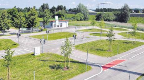 Nach dem Vorbild des Aichacher Verkehrsübungsplatzes mit Kreisverkehr sollte nach Wunsch der Polizei im westlichen Landkreis Augsburg ein neues Gelände gebaut werden. 