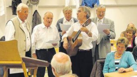 Das Quintett des Adelsrieder Männergesangvereins Viktoria trug mit zum Erfolg der Veranstaltung „Aufspielen beim Wirt“ bei. 