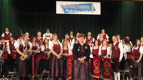 Ihr Konzert zu Heiligdreikönig gaben die Stauffersberger Musikanten in der Adelsrieder Mehrzweckhalle. 