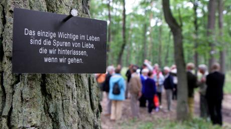 Horgau könnte einen Wald als letzte Ruhestätte bekommen.