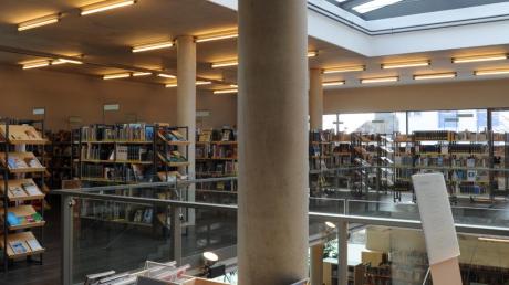 Stolz auf das seit zehn Jahren stetig steigende Interesse am Angebot ist das Team der Gersthofer Stadtbibliothek.  