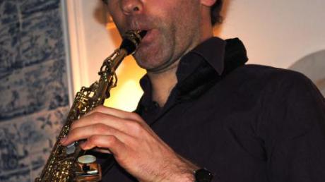 Virtuos an Saxofonen aller Art zeigte sich Christian Elin beim Konzert im Aystetter Porzellanzimmer. 