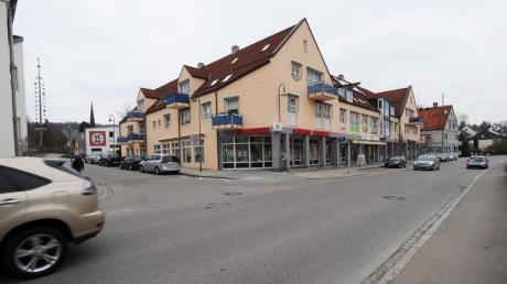 Durch eine Einbahnregelung hat sich die Situation an der Bäckergasse in Aystetten verbessert. Der Plan eines Verbindungswegs bleibt aber bestehen.  

