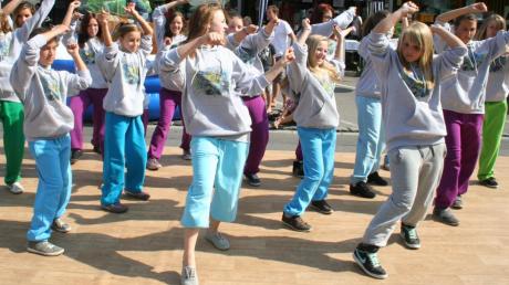 Verschiedene Tanzvorführungen stehen auf dem Programm des Sommerfestes in Meitingen. 

