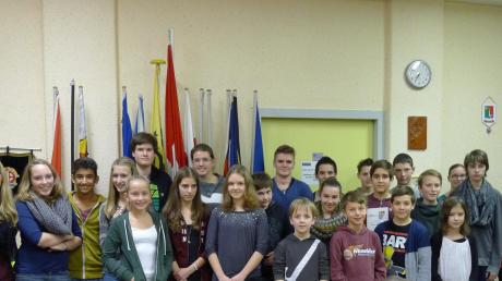Zahlreiche Buben und Mädchen des Jugendblasorchesters Gersthofen absolvierten D1- und D2-Prüfungen des Allgäu-Schwäbischen Musikbunds (ASM). 
