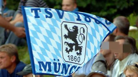 Am Samstag quälte sich der TSV 1860 München zu einem 0:0 – nicht gerade mit Ruhm bekleckert hatten sich zuvor auch einige Fans des Vereins.