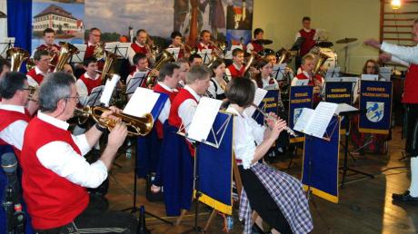 Viel Applaus gab es für die Darbietungen der Ehinger Musikanten beim Frühjahrskonzert. 
