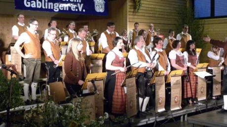 Verdienten Applaus genossen die Musikanten des Musikvereins Gablingen für das gelungene Frühjahrskonzert. 
