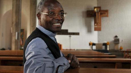 Pfarrer Deusdedit Kirunda aus Uganda übernimmt die Urlaubsvertretung in der Pfarreiengemeinschaft Nordendorf. 