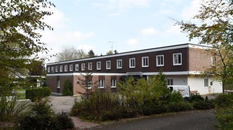 Im Schullandheim Dinkelscherben sollen nur noch bis zur Jahreshälfte Asylbewerber untergebracht werden. 
