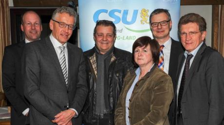 Nach der Wahl bei der Bonstetter CSU: (von links) Martin Sailer, Anton Gleich, Georg Kaim, Ursula Puschak, Bernd Adam und Georg Winter. 

