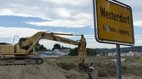 Die Erschließungsarbeiten für das neue Westendorfer Baugebiet laufen. 