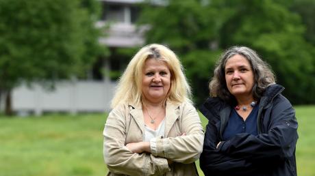 Elke Klein (links) und Gabi Donderer wünschen sich auf dem Zusamklinik-Areal eine Trauminsel. 	