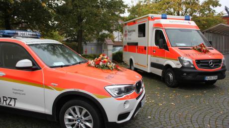 Die Rettungswache in Zusmarshausen hat jetzt zwei neue Einsatzfahrzeuge.