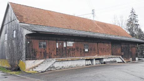Die Gemeinde Ellgau hat das ehemalige Raiffeisen-Lagerhaus in der Auenstraße gekauft, die Verwendung ist noch offen.