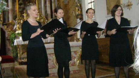 Kirchenmusik in einer ganz eigenen Interpretation zeigten die vier Sängerinnen von Sonus Vocalis jetzt bei einem Auftritt in St. Vitus in Mödishofen. 	